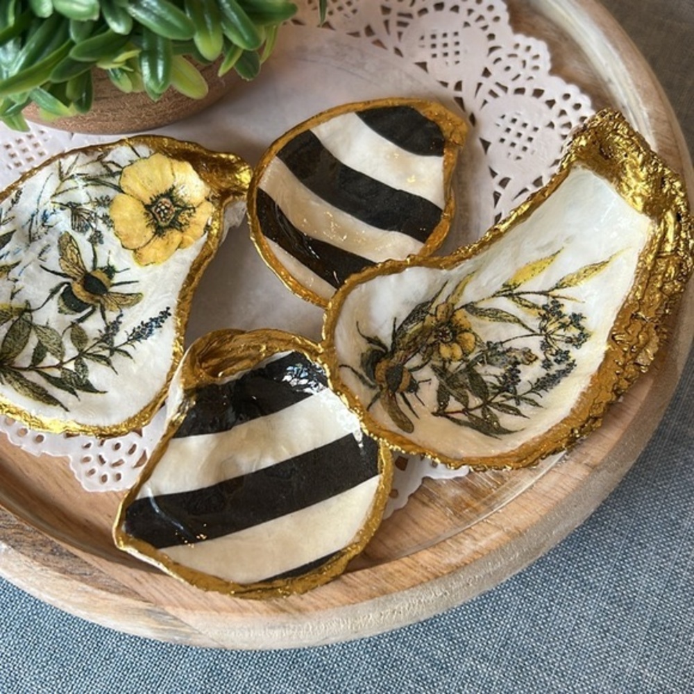 Set of 4 Handmade Découpage Honey
Bee Botanical & Striped Oyster Trinket…
